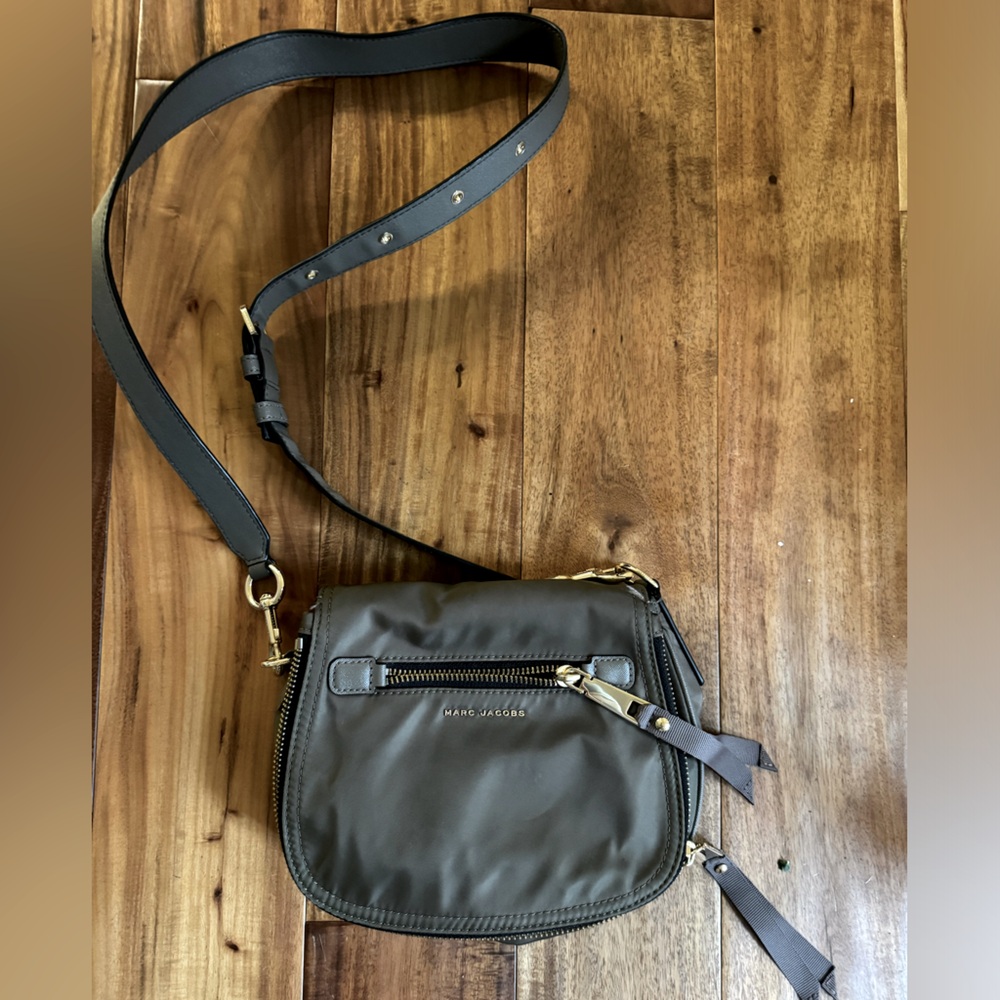 Marc Jacobs Trooper Small Nomad Nylon Crossbody Bag, army green, EUC